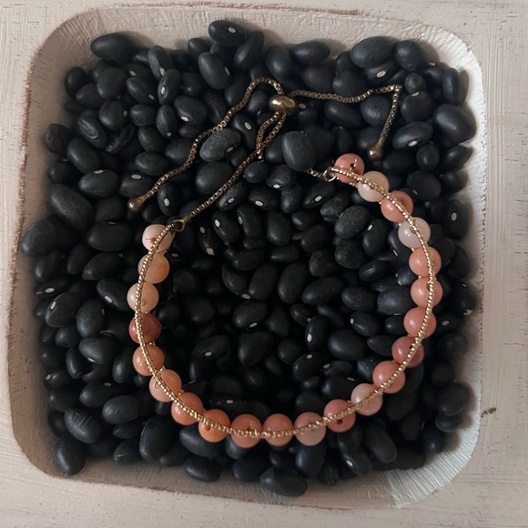 Pink Beaded Wire Bracelet with adjustable Length - Picture 2 of 7